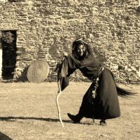 554141_403186503137785_581735457_n